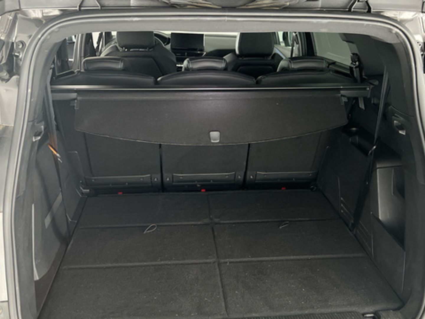 Peugeot 5008 PureTech 130 S&S Allure Pack EAT8 96 kW (130 CV)