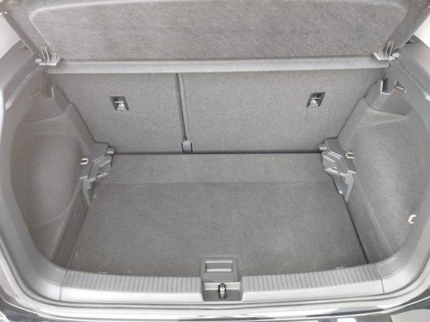 Volkswagen T-Cross Advance 1.0 TSI 81 kW (110 CV)