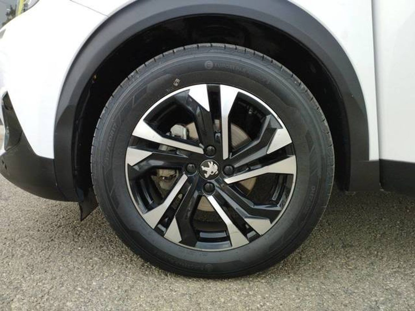 Peugeot 2008 BlueHDi 100 S&S Allure 74 kW (100 CV)