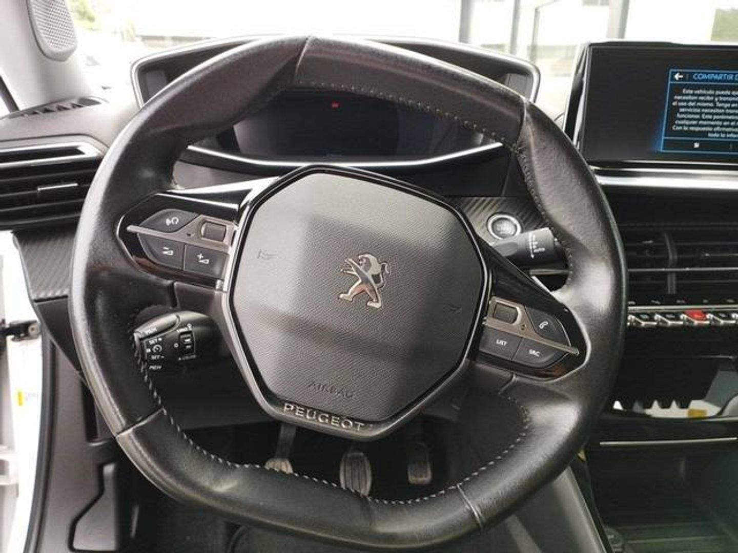 Peugeot 2008 BlueHDi 100 S&S Allure 74 kW (100 CV)