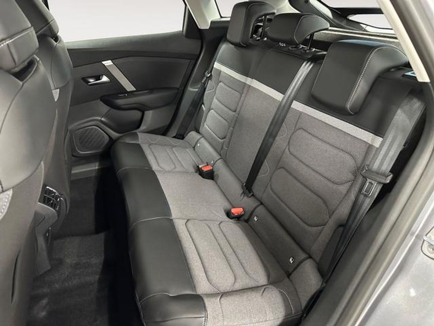 Citroen C4 PureTech 130 S&S Plus EAT8 96 kW (131 CV)