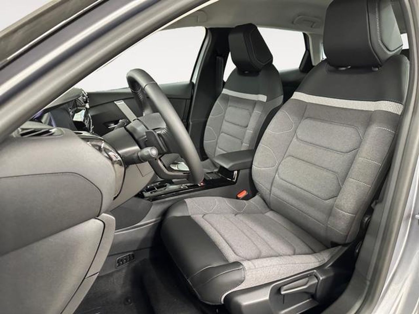 Citroen C4 PureTech 130 S&S Plus EAT8 96 kW (131 CV)