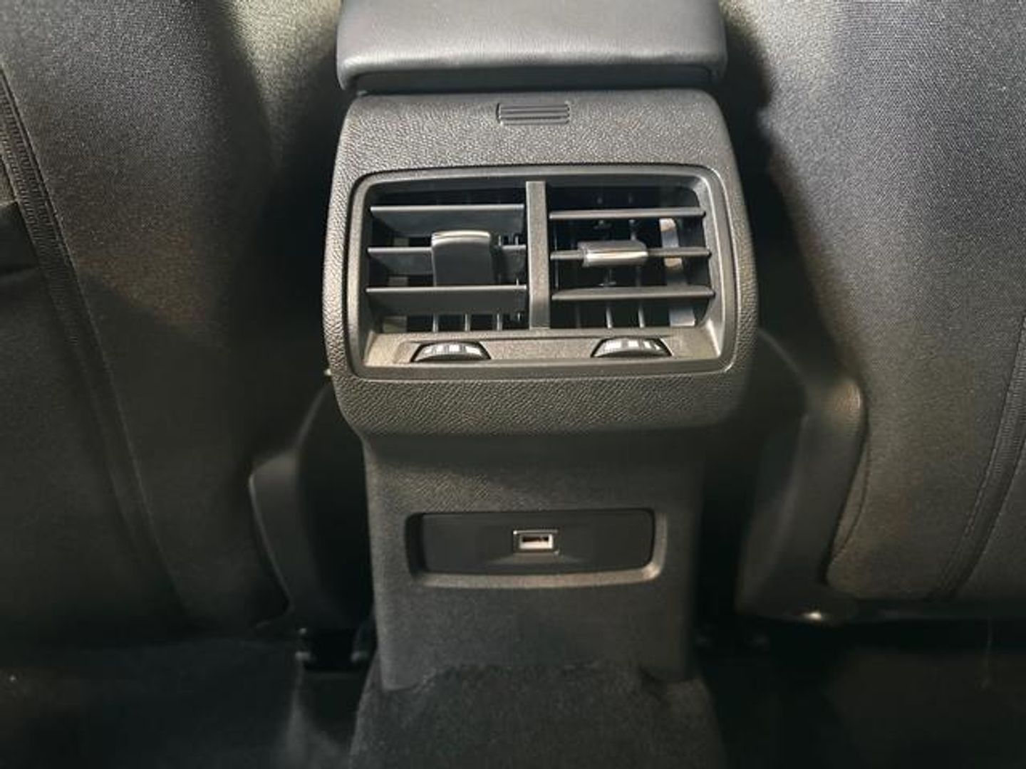 Citroen C4 Hybrid 136 e-DCS6 Max 100 kW (136 CV)