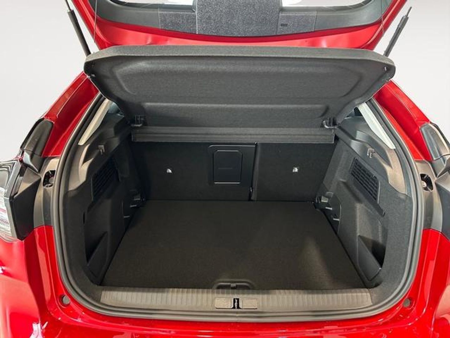 Citroen C4 Hybrid 136 e-DCS6 Max 100 kW (136 CV)