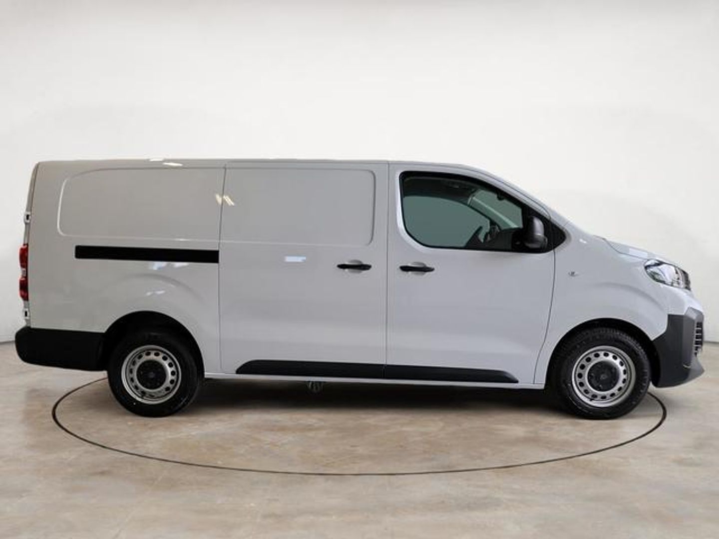 Peugeot Expert Furgón BlueHDi 145 S&S Long EAT8 107 kW (145 CV)