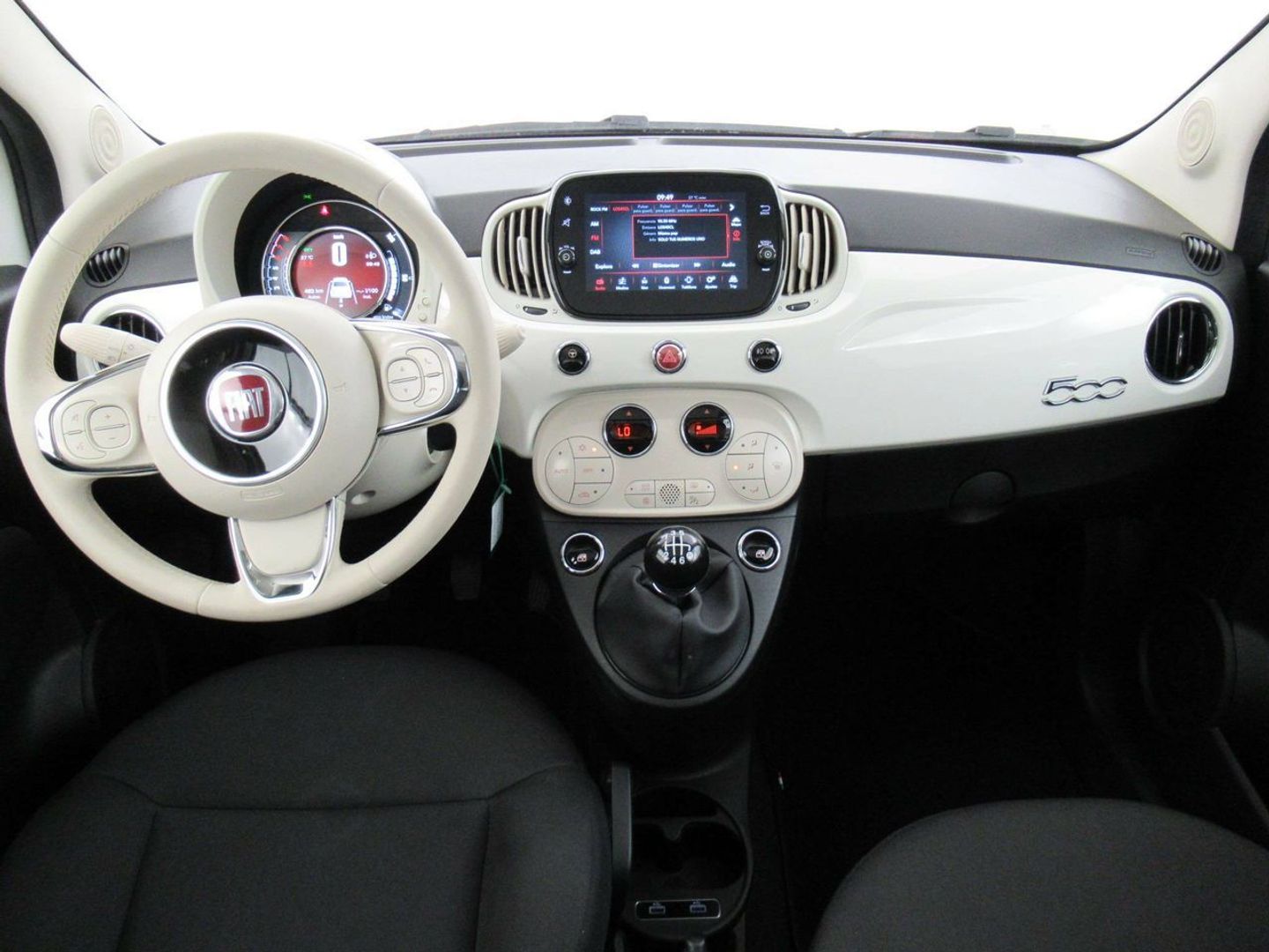 Fiat 500 1.0 Hybrid Dolcevita 51 kW (70 CV)
