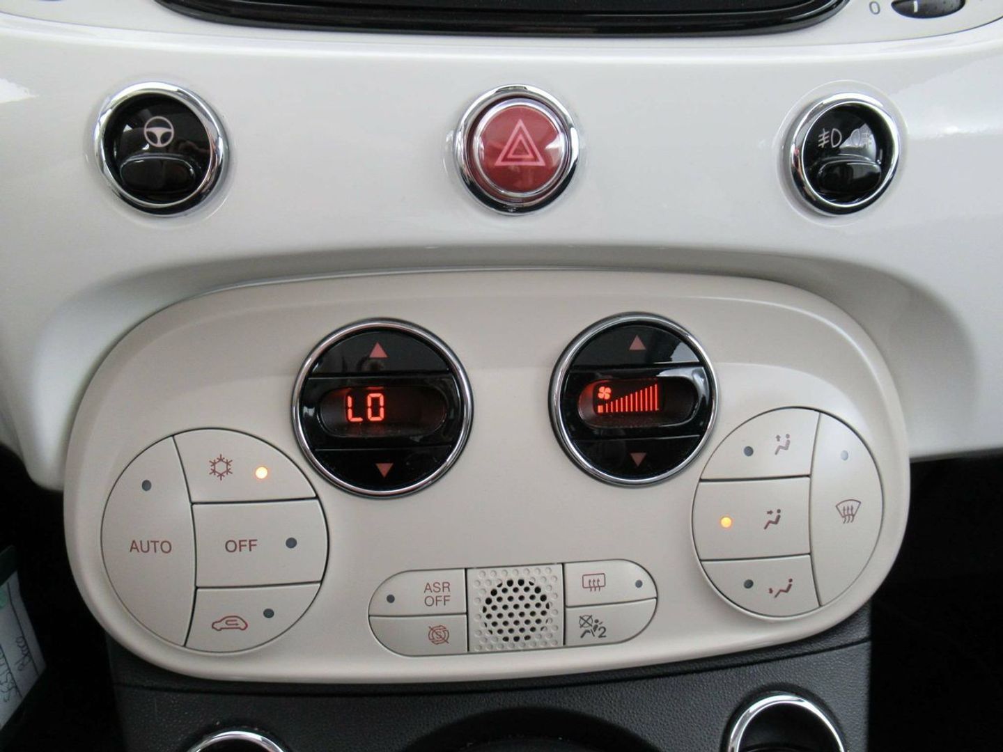 Fiat 500 1.0 Hybrid Dolcevita 51 kW (70 CV)