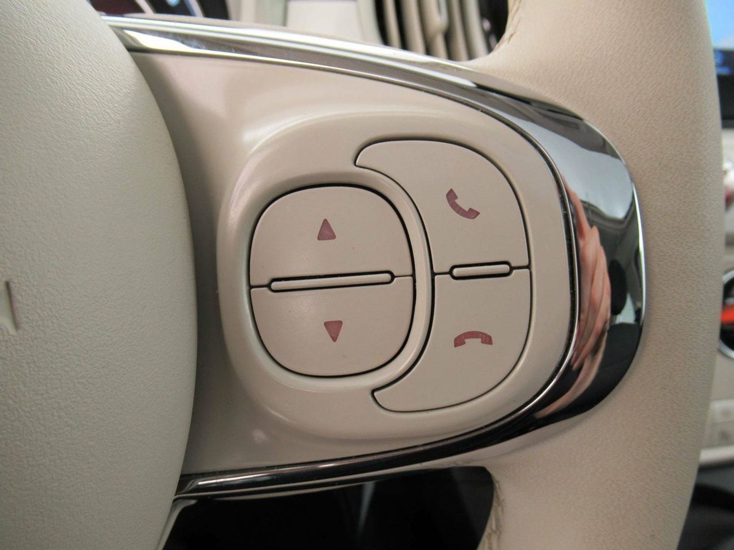 Fiat 500 1.0 Hybrid Dolcevita 51 kW (70 CV)