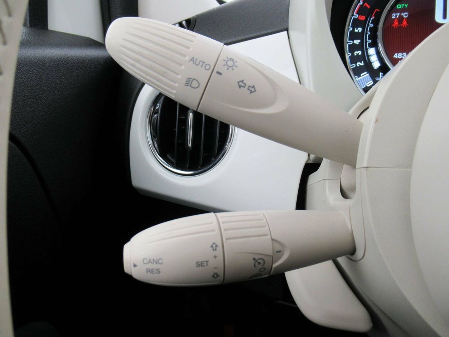 Fiat 500 1.0 Hybrid Dolcevita 51 kW (70 CV)