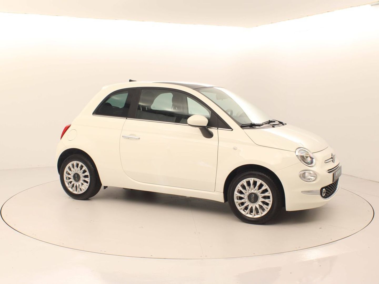 Fiat 500 1.0 Hybrid Dolcevita 51 kW (70 CV)