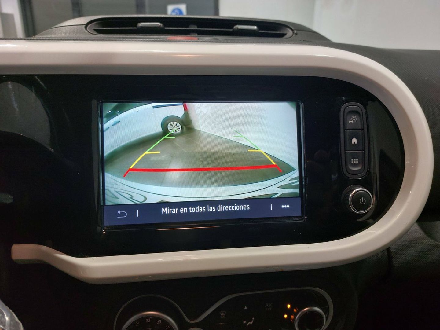 Renault Twingo Zen R80 batería 20kWh 60 kW (82 CV)