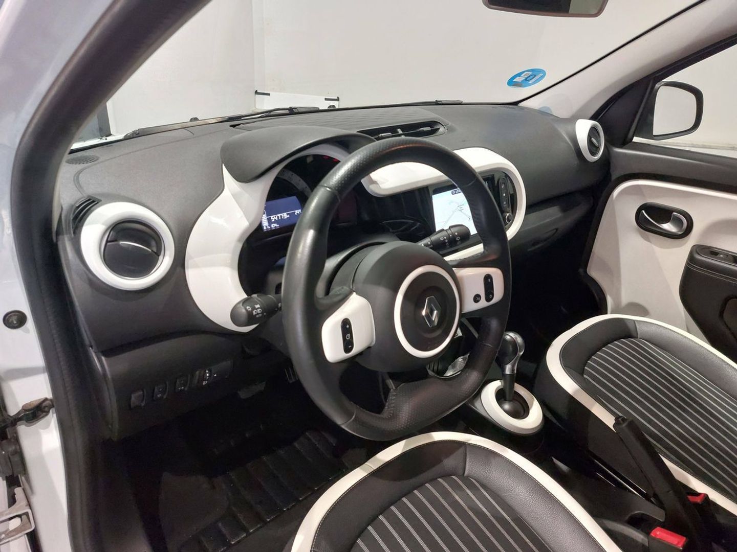Renault Twingo Zen R80 batería 20kWh 60 kW (82 CV)