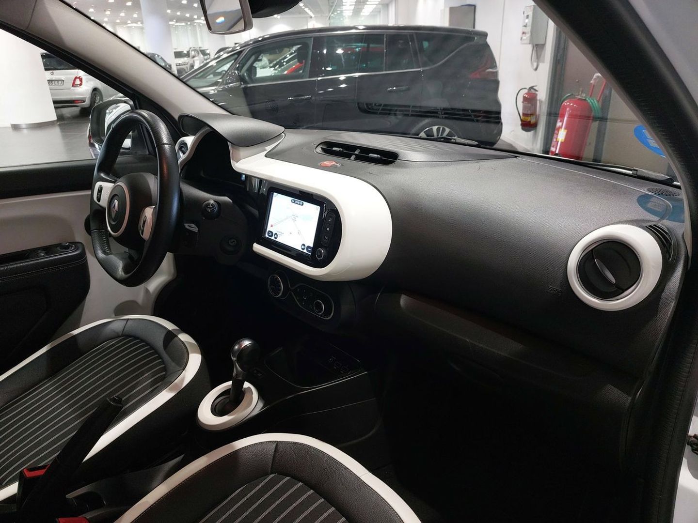 Renault Twingo Zen R80 batería 20kWh 60 kW (82 CV)