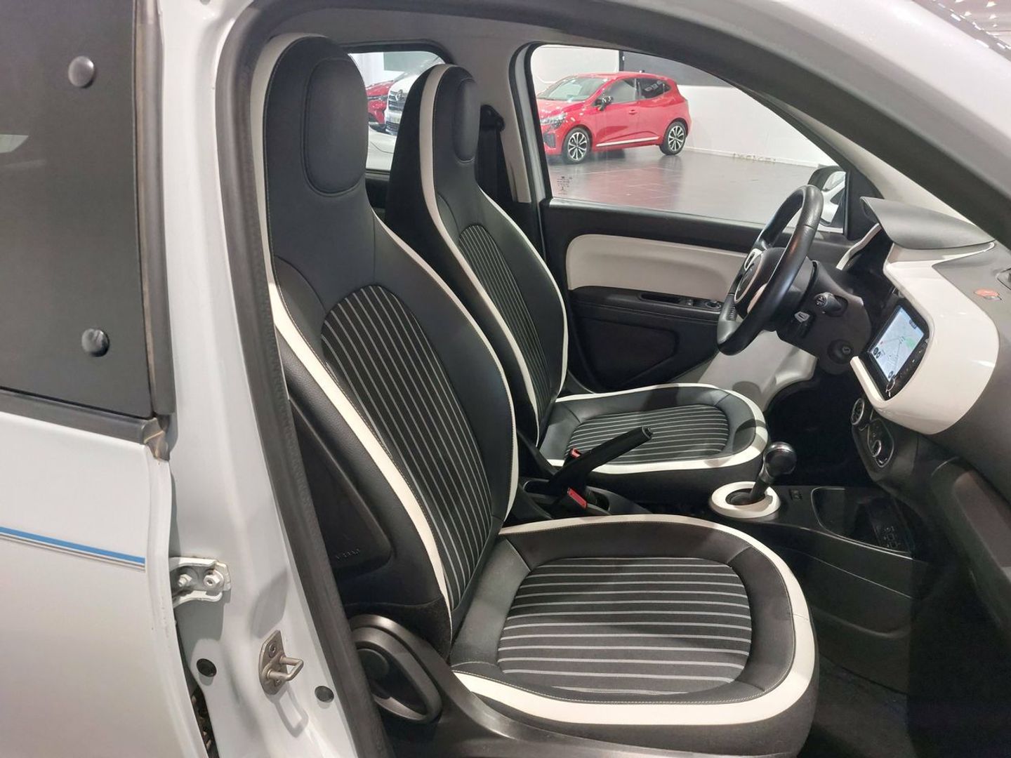 Renault Twingo Zen R80 batería 20kWh 60 kW (82 CV)