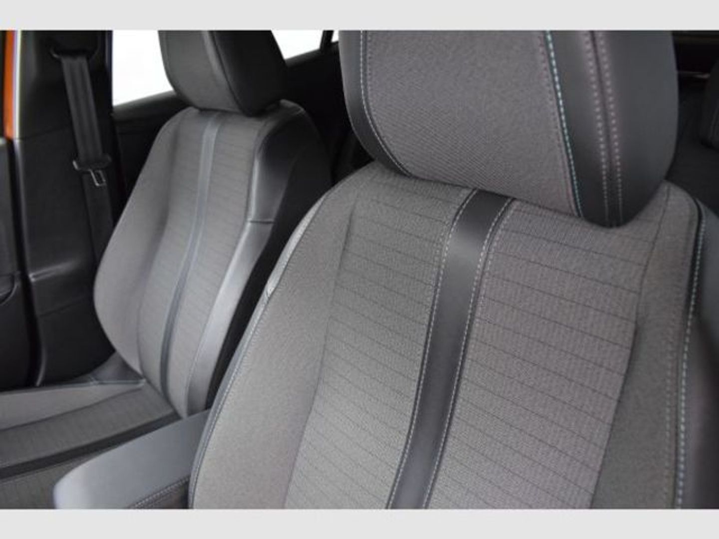 Peugeot 2008 PureTech 130 S&S Allure Pack 96 kW (130 CV)