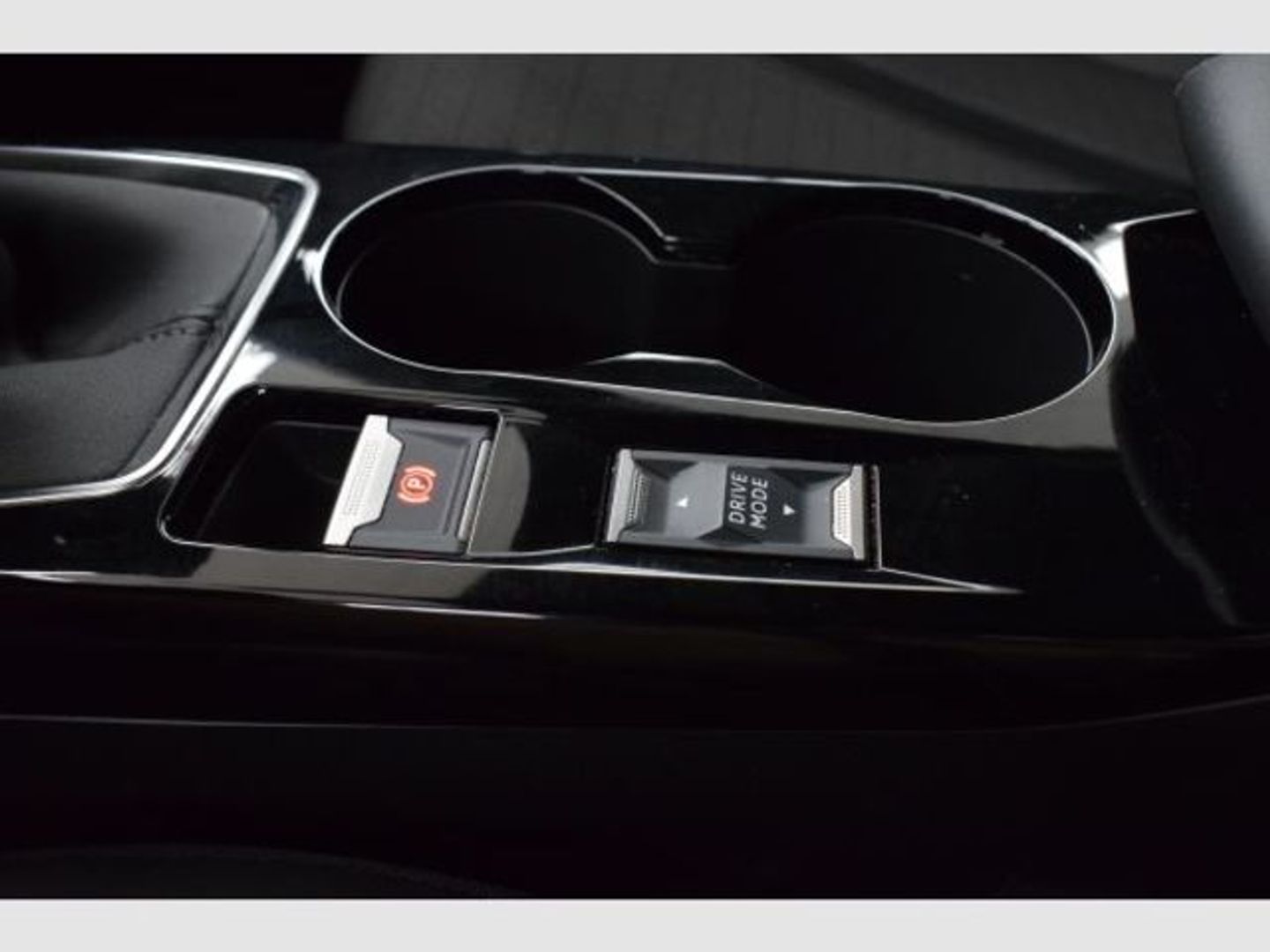 Peugeot 2008 PureTech 130 S&S Allure Pack 96 kW (130 CV)