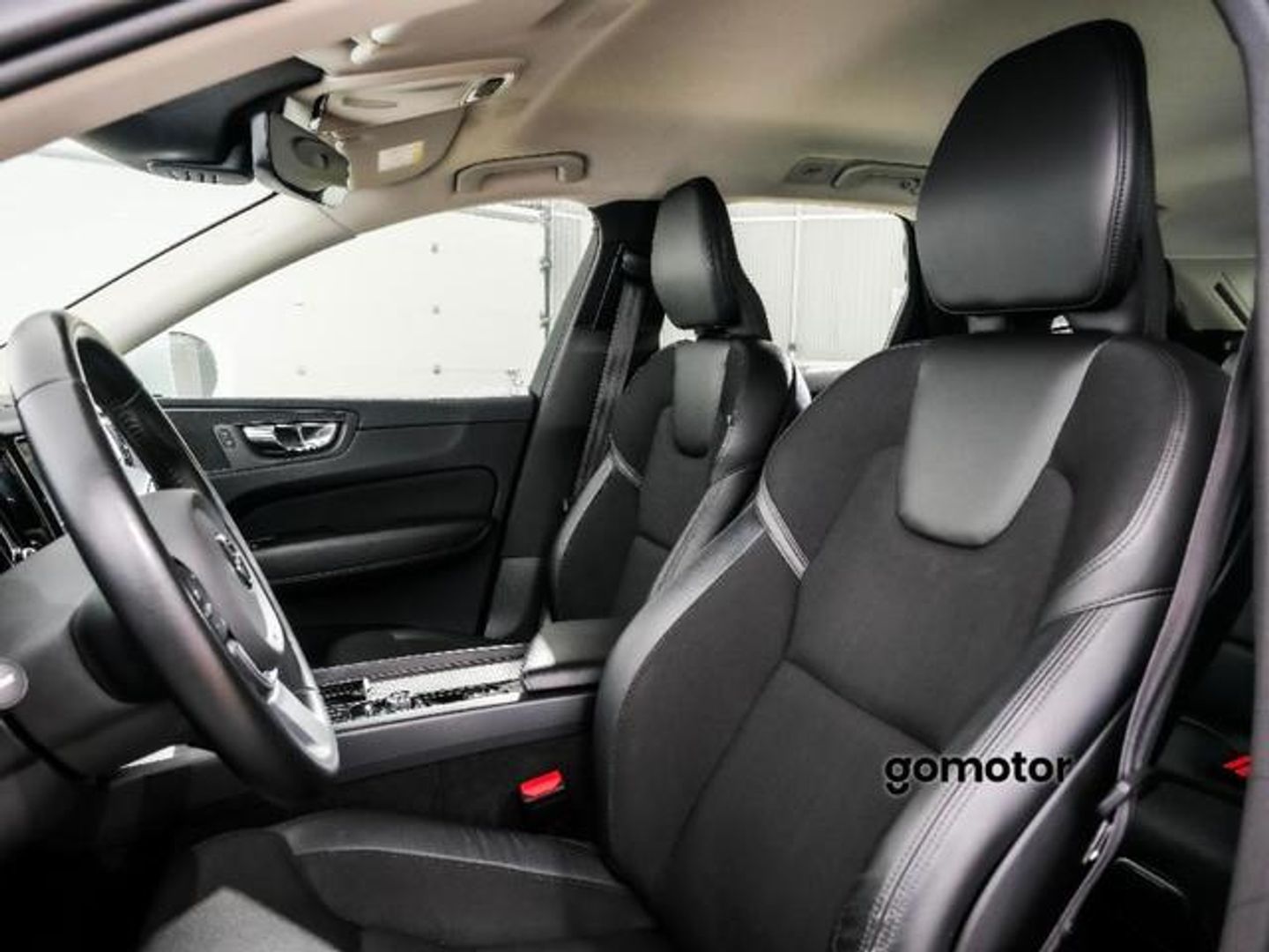 Volvo XC60 B4 D Business Plus AWD Auto 145 kW (197 CV)