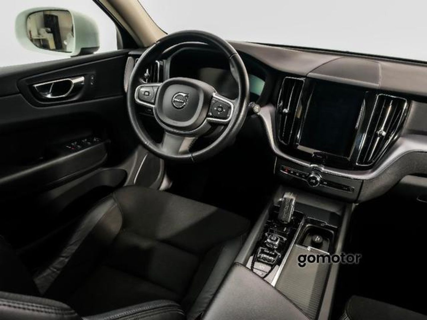 Volvo XC60 B4 D Business Plus AWD Auto 145 kW (197 CV)