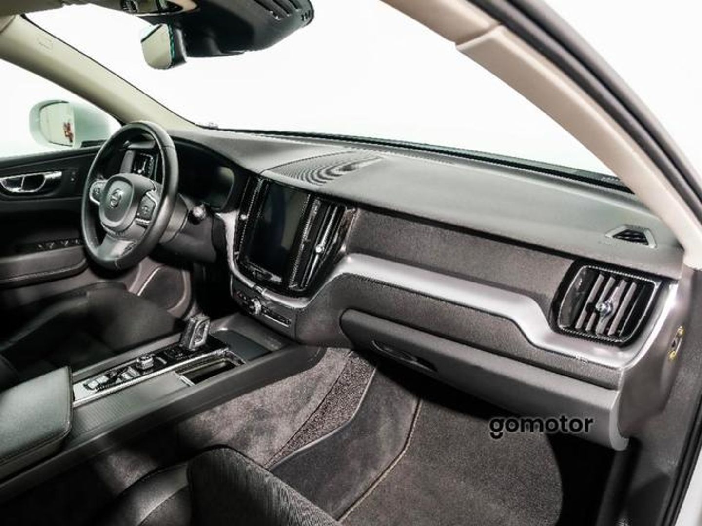 Volvo XC60 B4 D Business Plus AWD Auto 145 kW (197 CV)