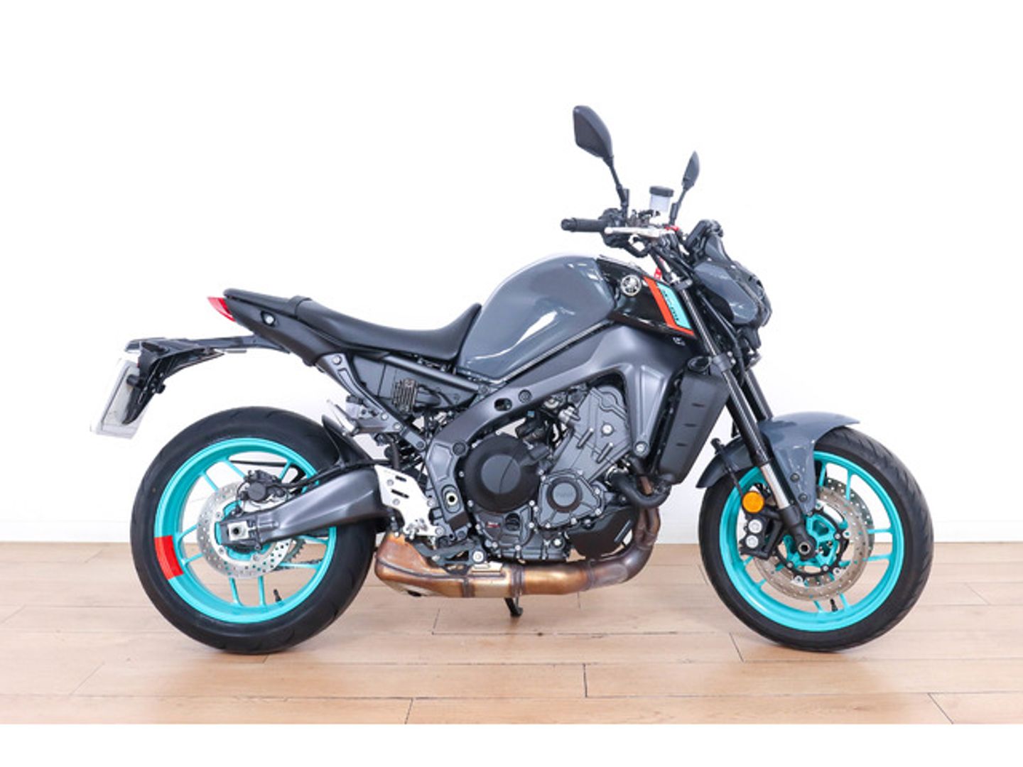 Yamaha MT -09 Gris Motorcycle