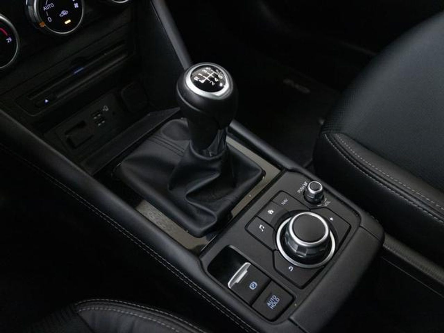 Mazda CX-3 2.0 G Zenith 2WD 89 kW (121 CV)