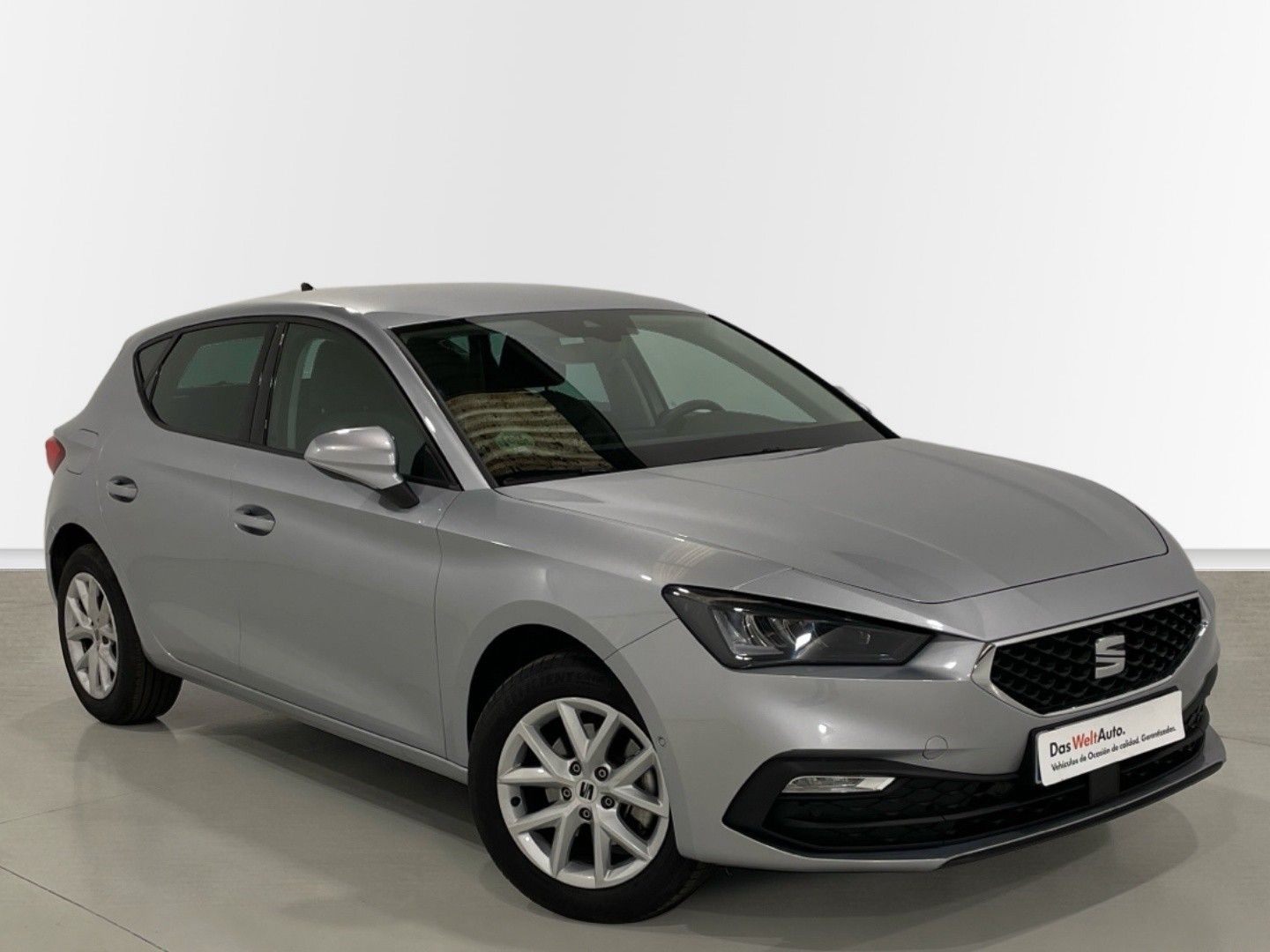 SEAT León 1.5 TSI S&S Style XL 96 kW (130 CV) Gris Plata Sedan