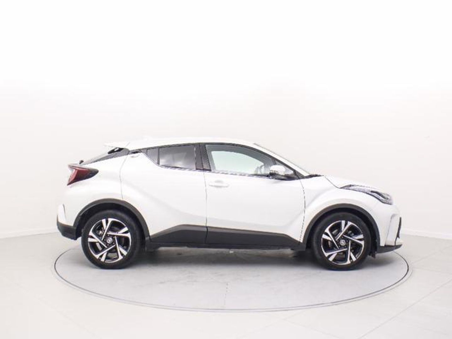 Toyota C-HR 1.8 125H Advance 90 kW (122 CV)