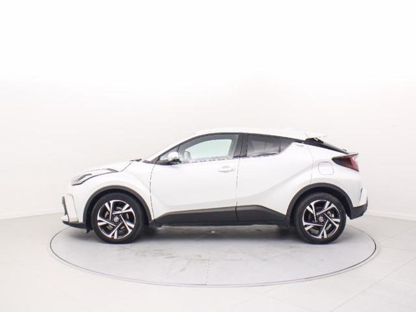 Toyota C-HR 1.8 125H Advance 90 kW (122 CV)