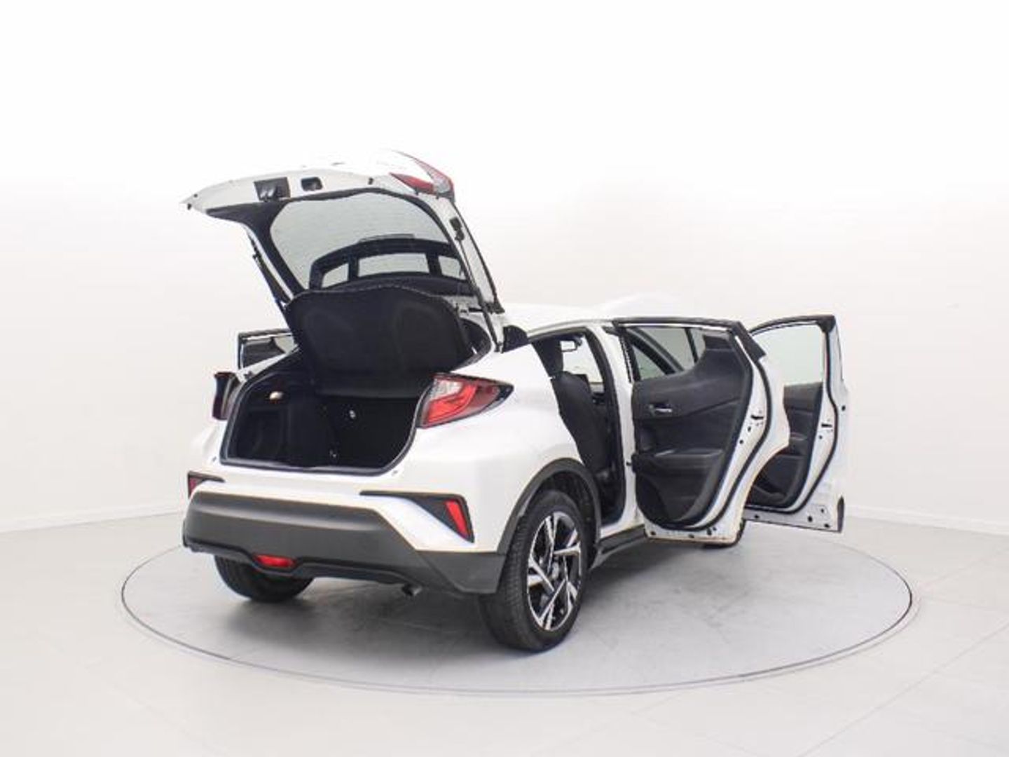 Toyota C-HR 1.8 125H Advance 90 kW (122 CV)