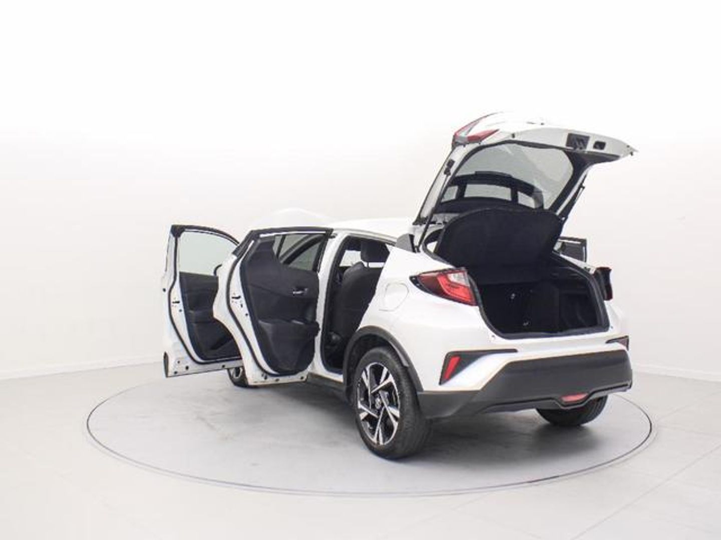 Toyota C-HR 1.8 125H Advance 90 kW (122 CV)