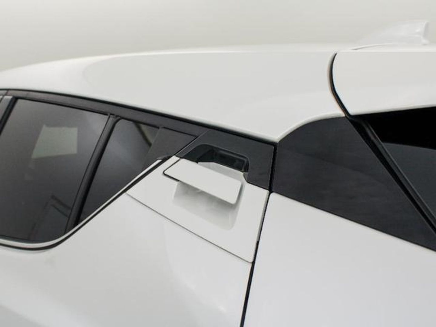 Toyota C-HR 1.8 125H Advance 90 kW (122 CV)