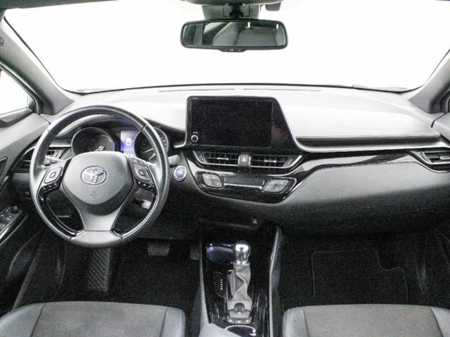 Toyota C-HR 1.8 125H Advance 90 kW (122 CV)