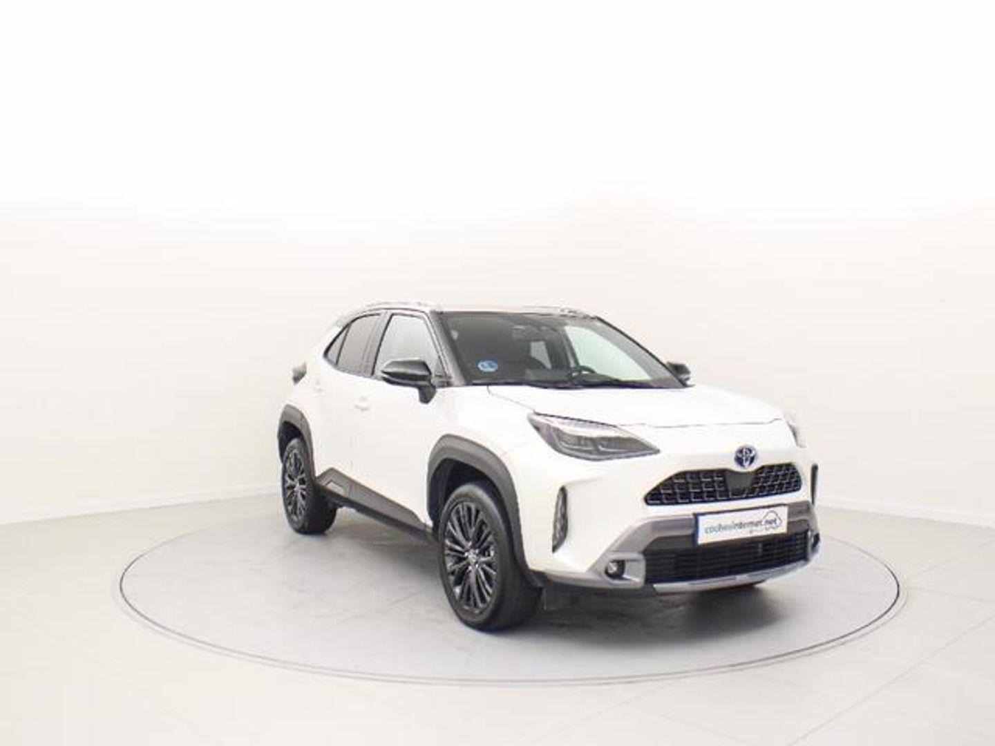 Toyota Yaris Cross 120H Adventure 85 kW (116 CV) Blanco SUV