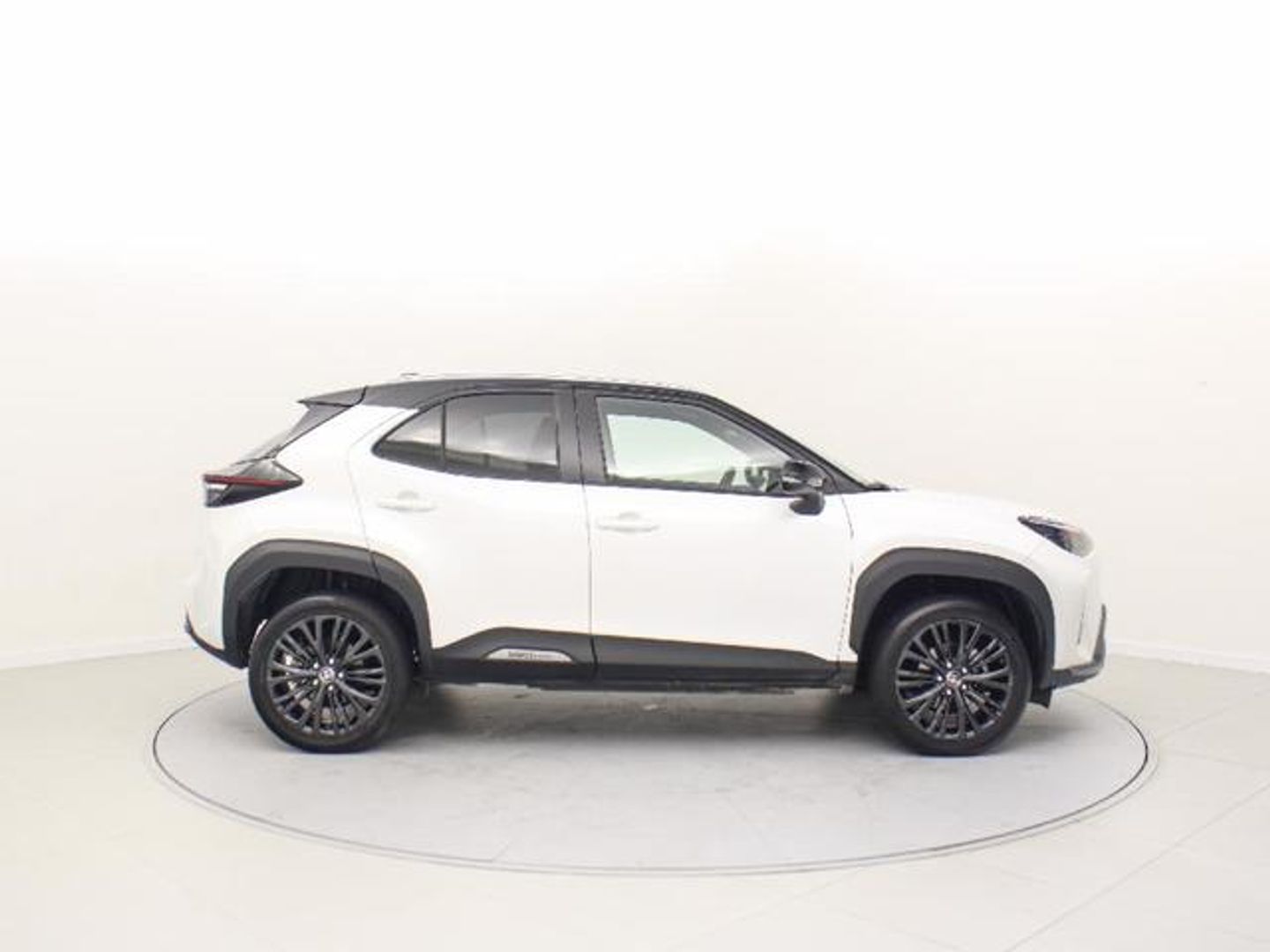 Toyota Yaris Cross 120H Adventure 85 kW (116 CV)