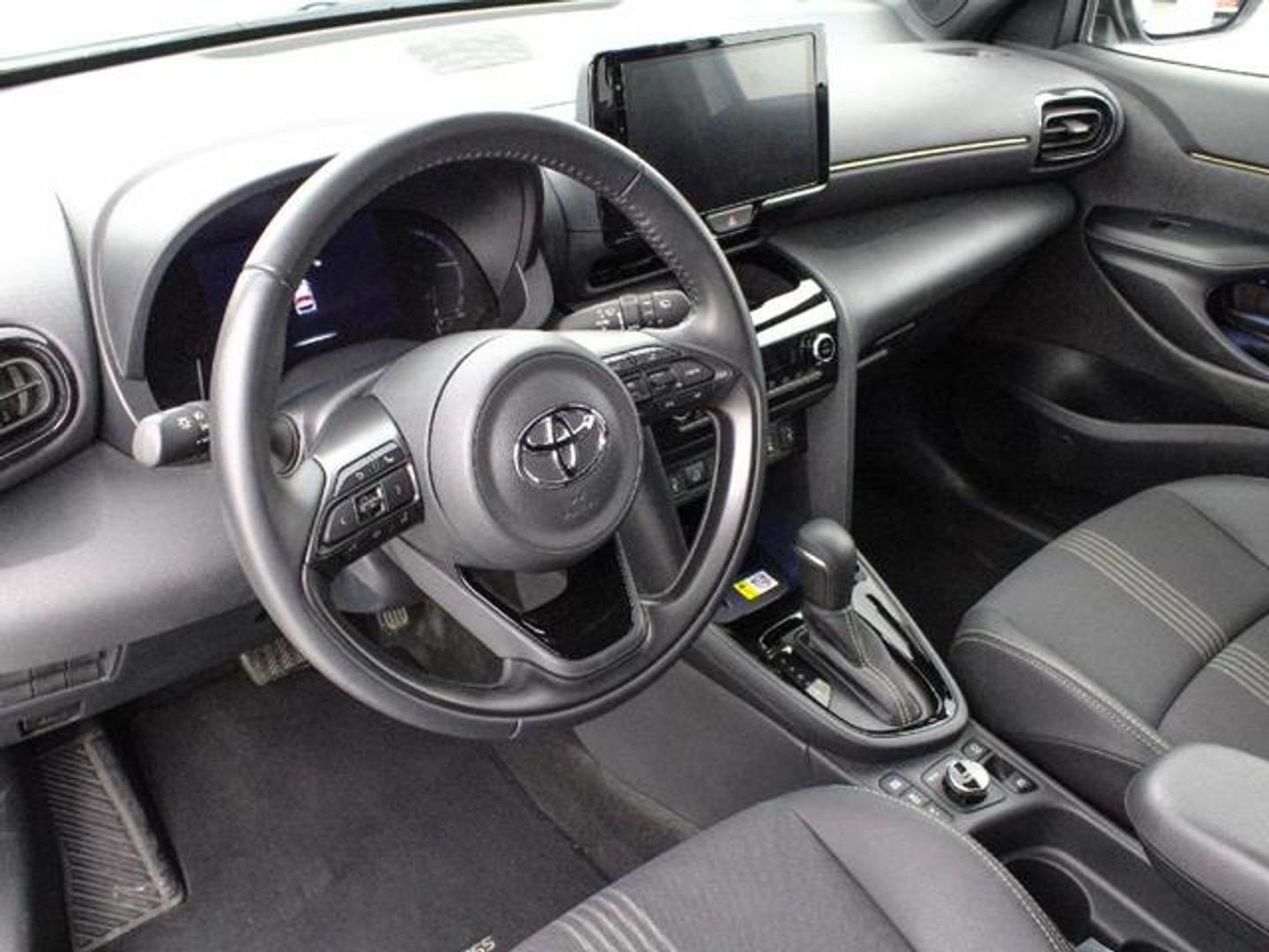 Toyota Yaris Cross 120H Adventure 85 kW (116 CV)