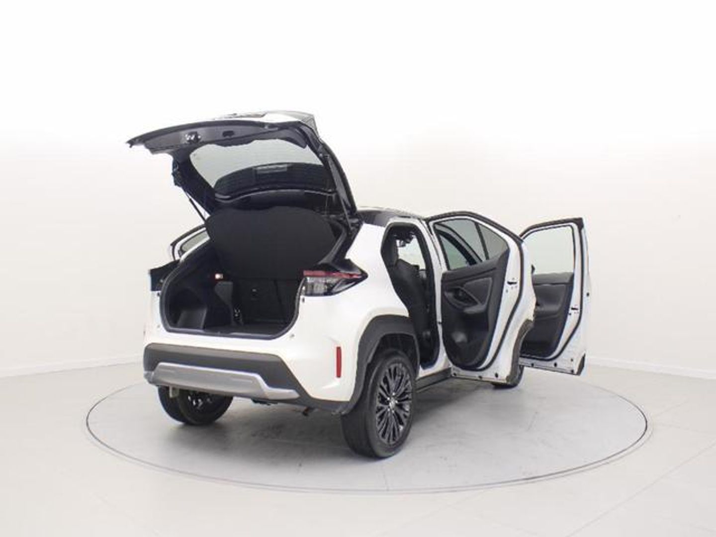 Toyota Yaris Cross 120H Adventure 85 kW (116 CV)