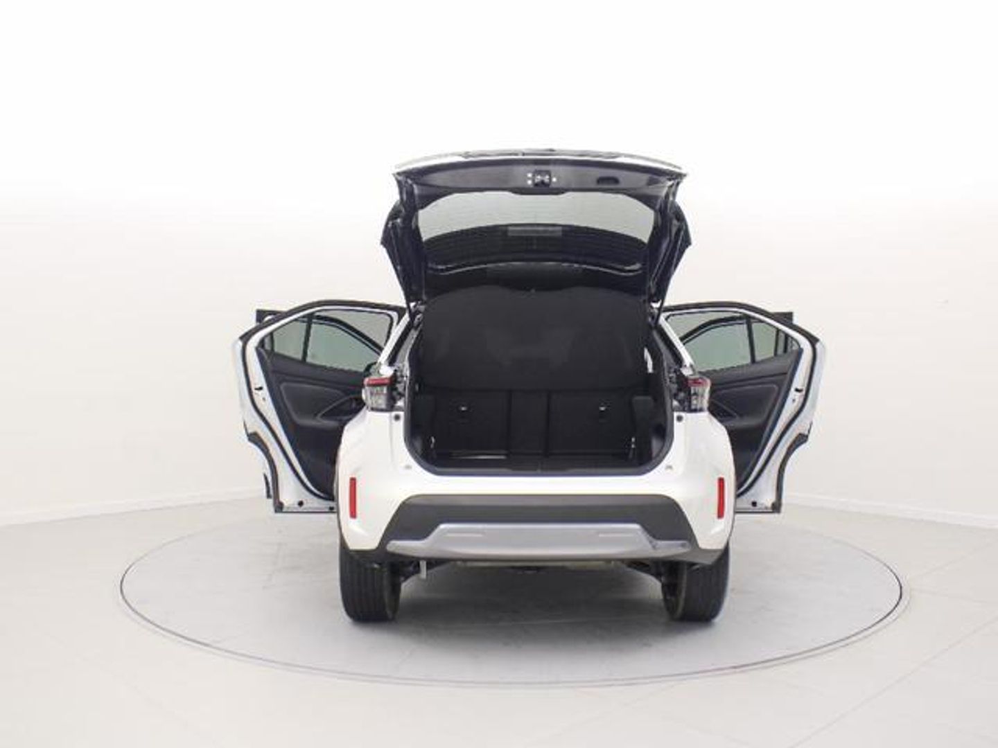 Toyota Yaris Cross 120H Adventure 85 kW (116 CV)