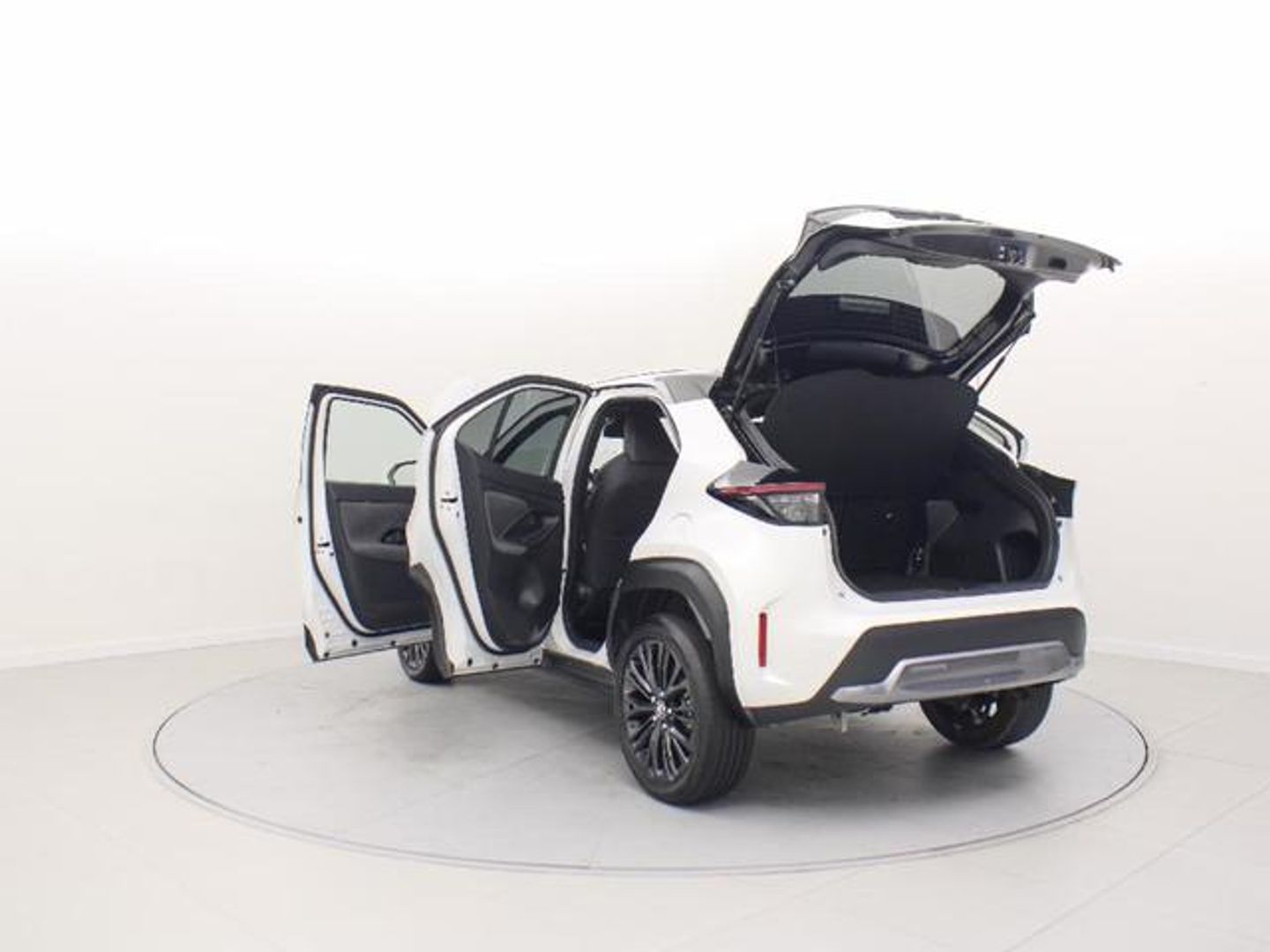 Toyota Yaris Cross 120H Adventure 85 kW (116 CV)