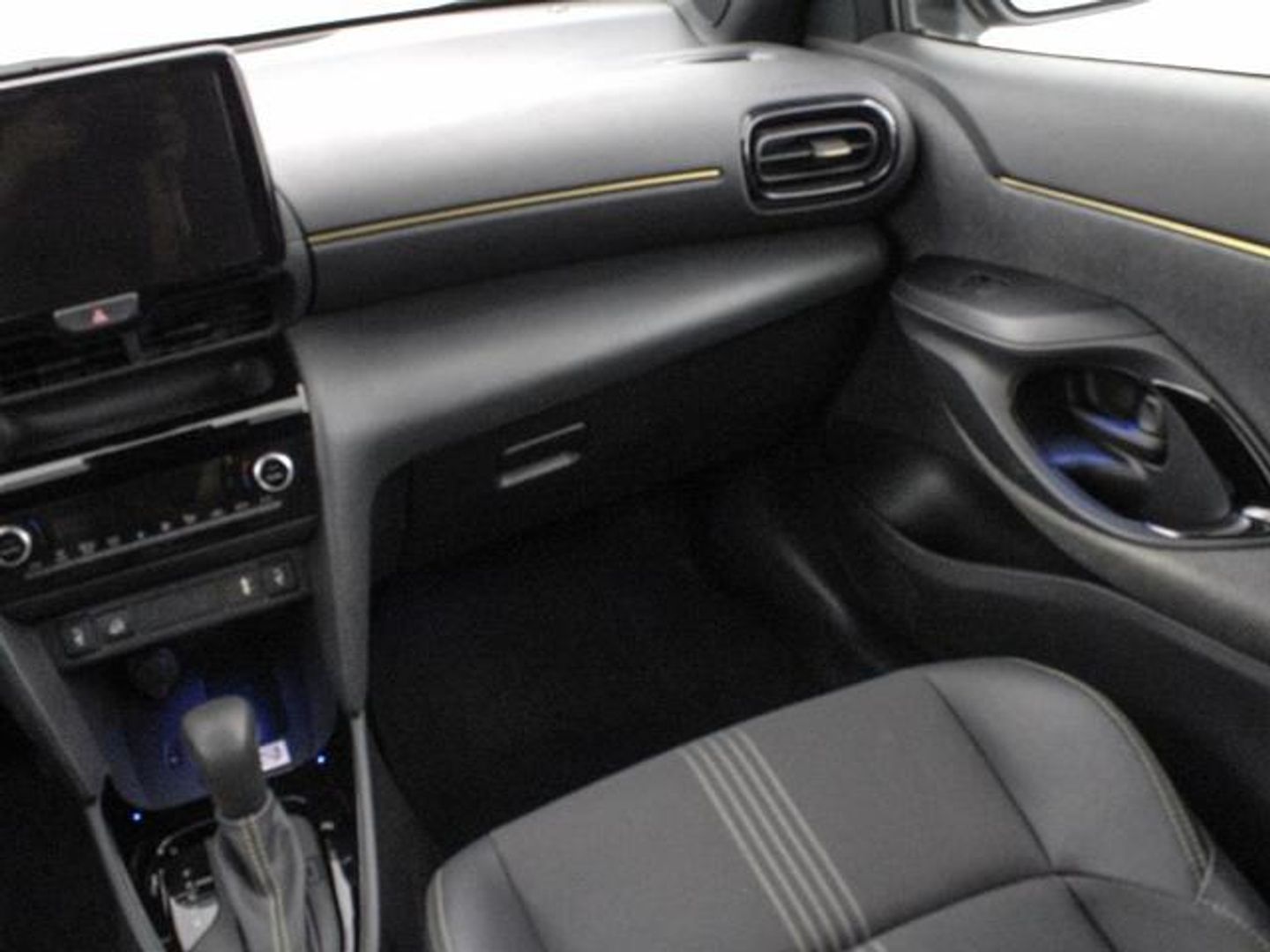 Toyota Yaris Cross 120H Adventure 85 kW (116 CV)