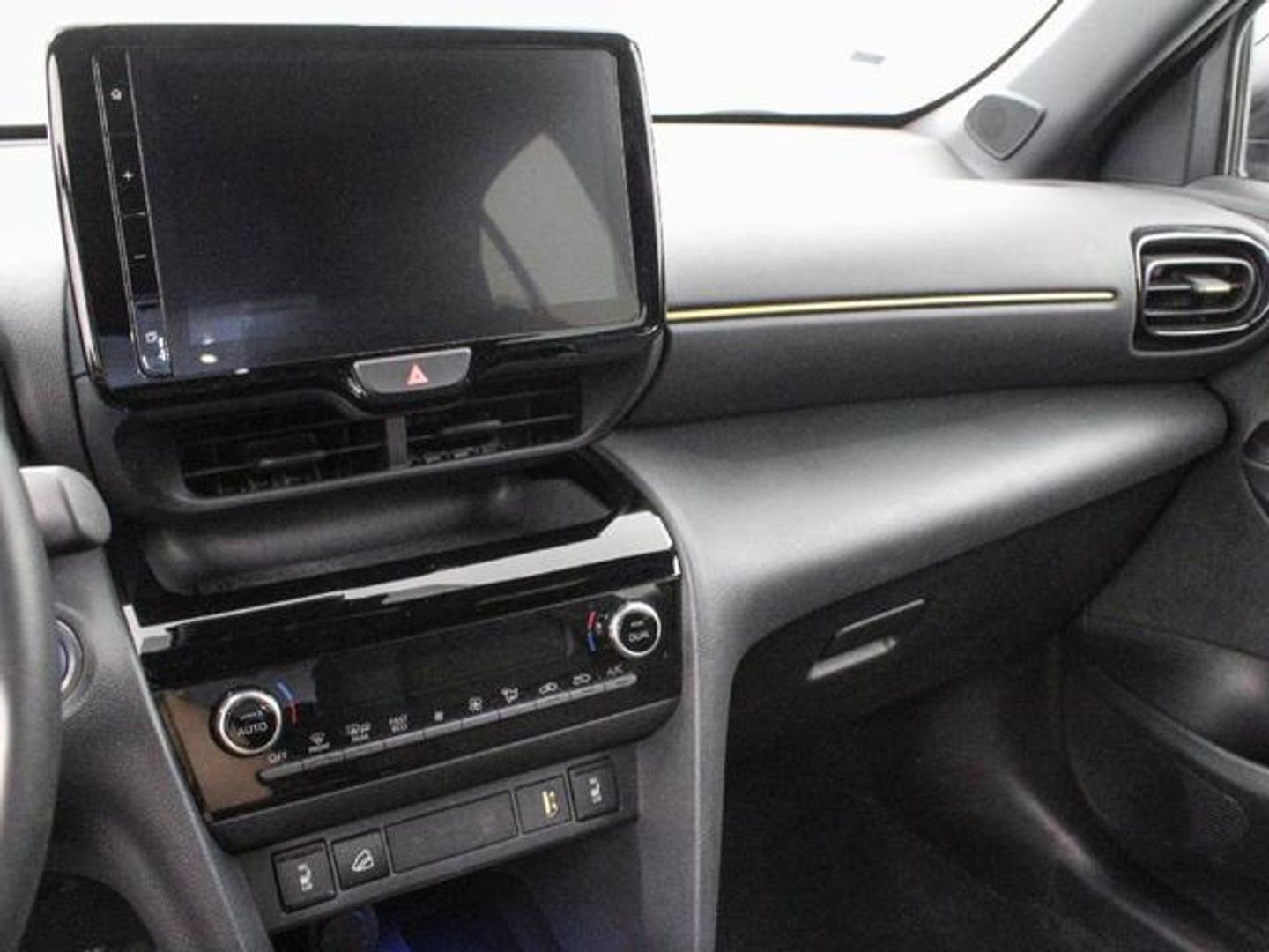 Toyota Yaris Cross 120H Adventure 85 kW (116 CV)