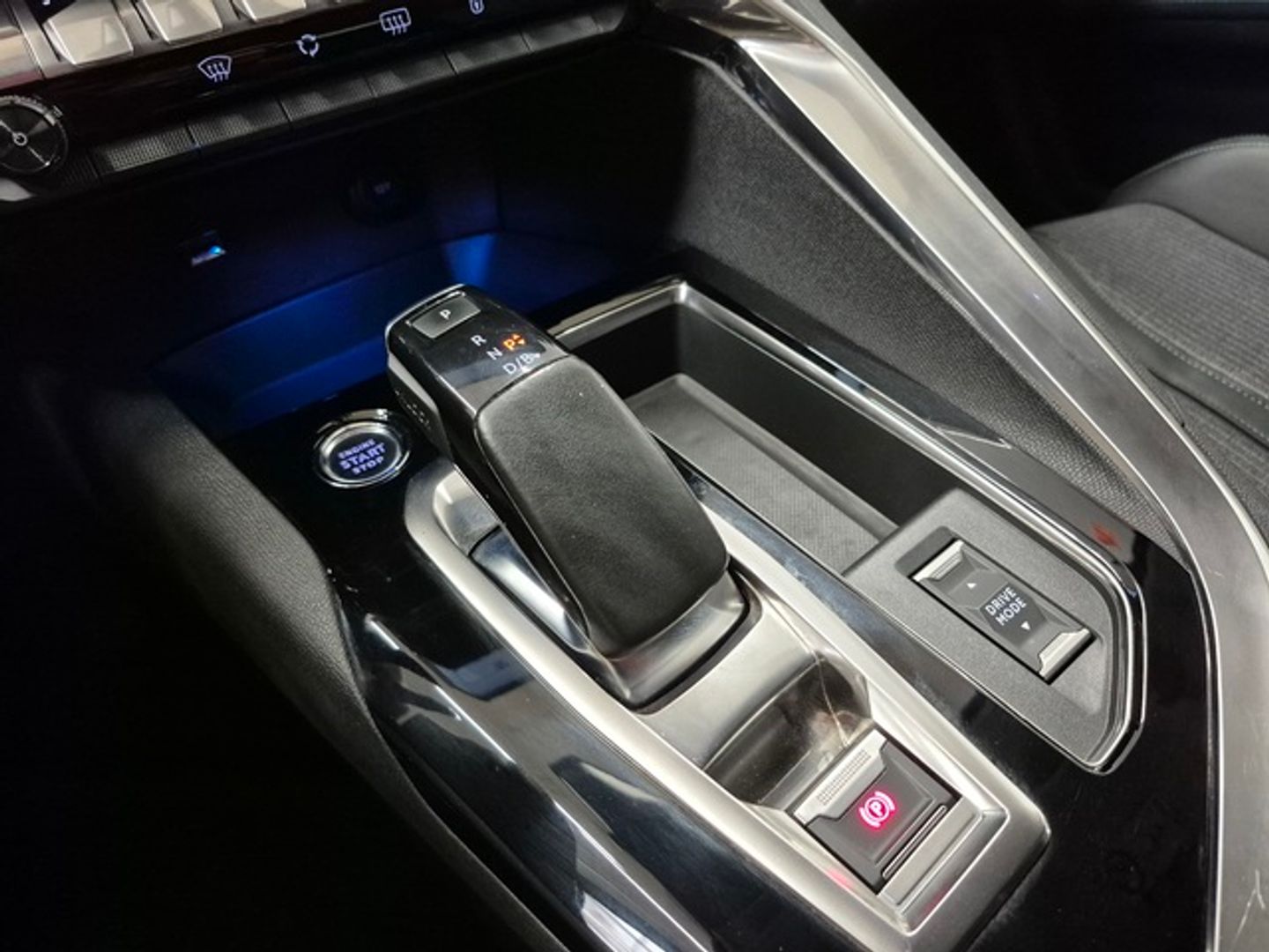 Peugeot 3008 Hybrid 225 Allure e-EAT8 165 kW (225 CV)