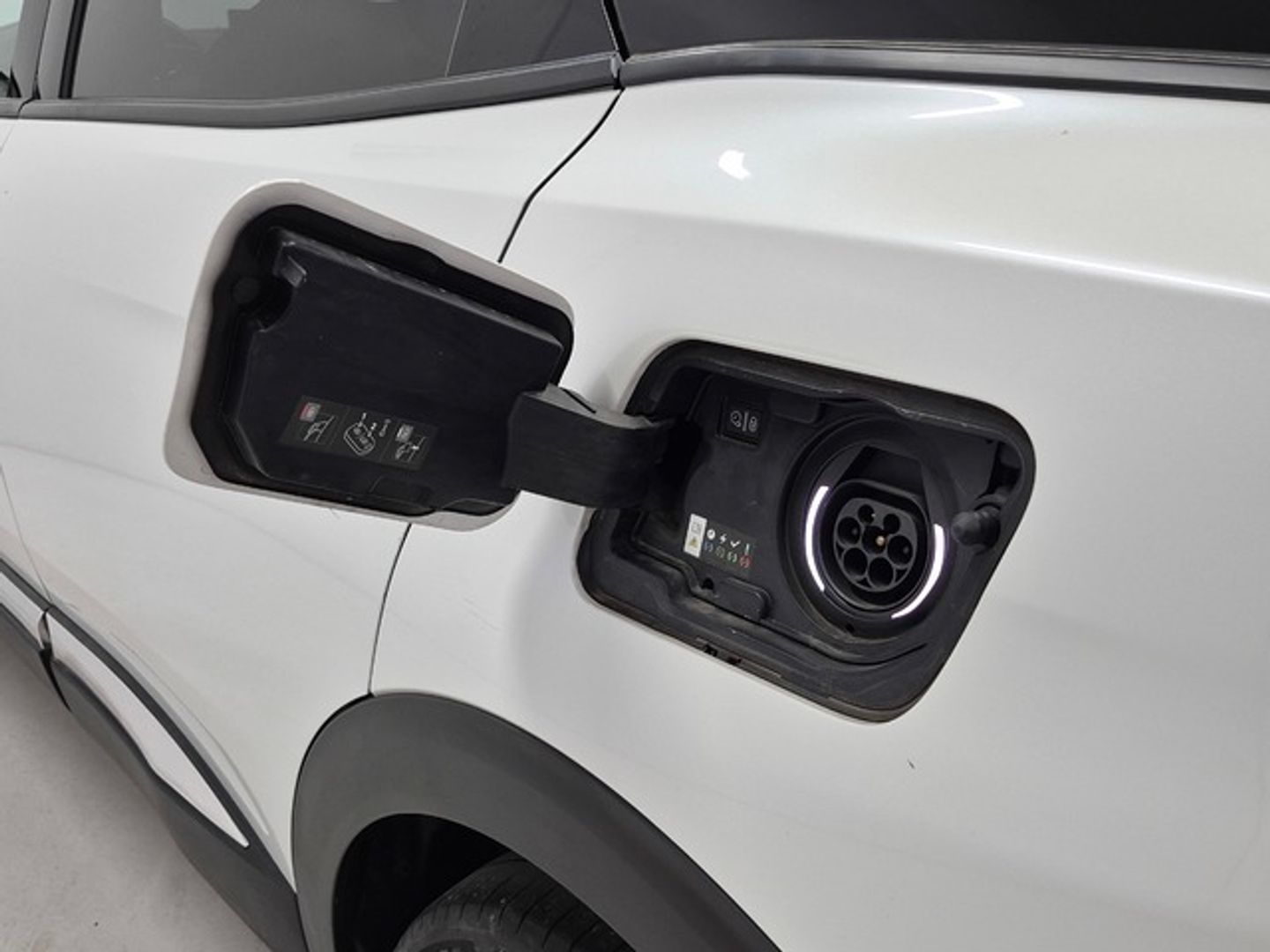 Peugeot 3008 Hybrid 225 Allure e-EAT8 165 kW (225 CV)