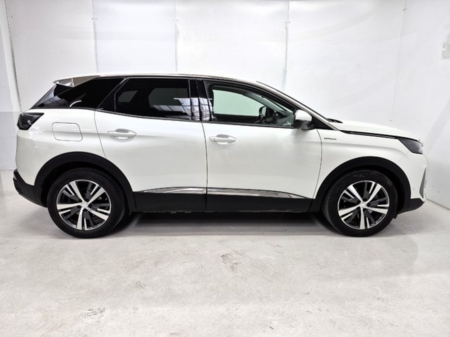 Peugeot 3008 Hybrid 225 Allure e-EAT8 165 kW (225 CV)