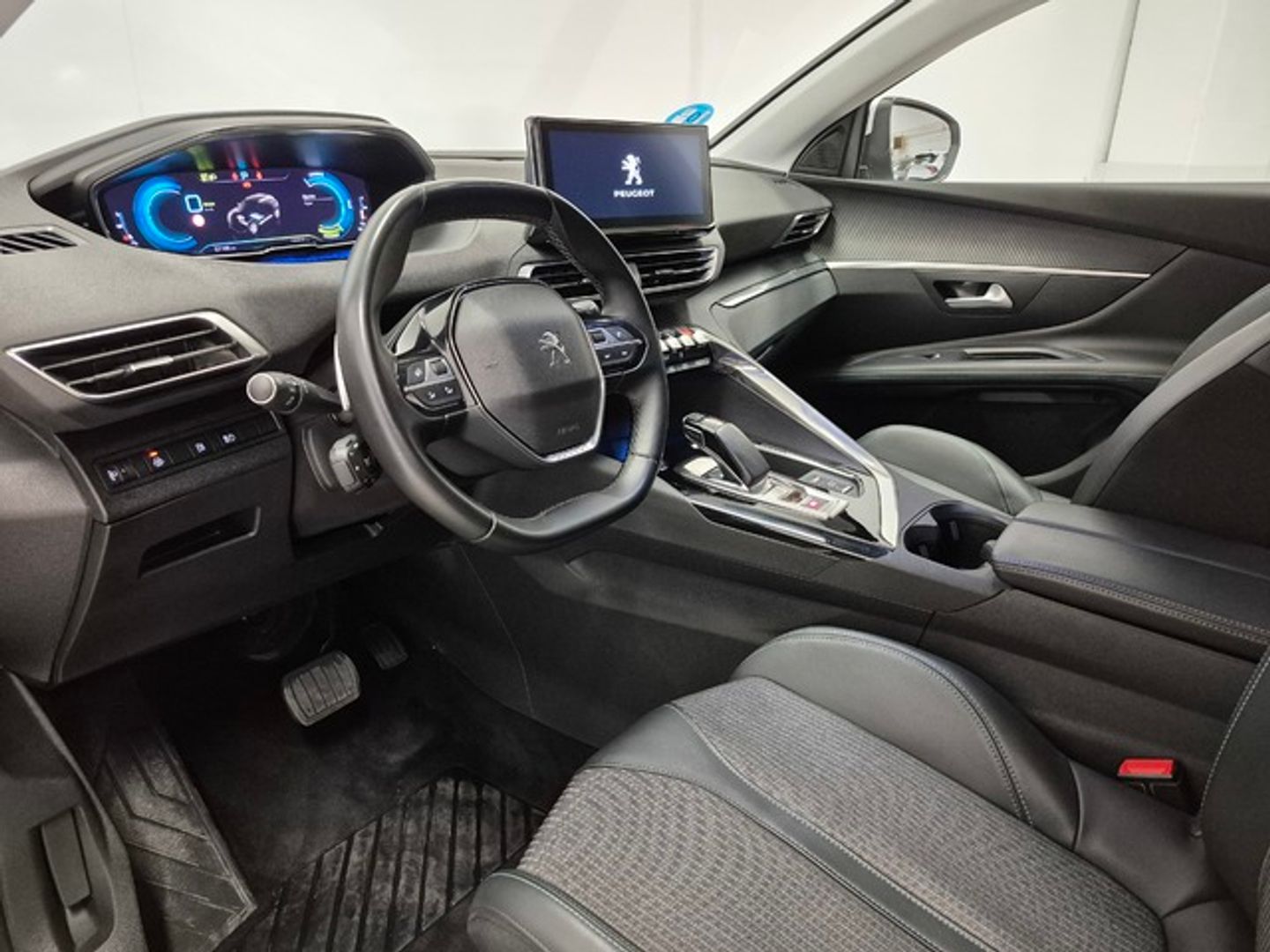 Peugeot 3008 Hybrid 225 Allure e-EAT8 165 kW (225 CV)
