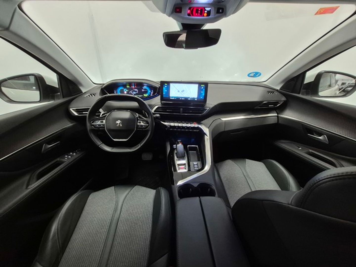 Peugeot 3008 Hybrid 225 Allure e-EAT8 165 kW (225 CV)