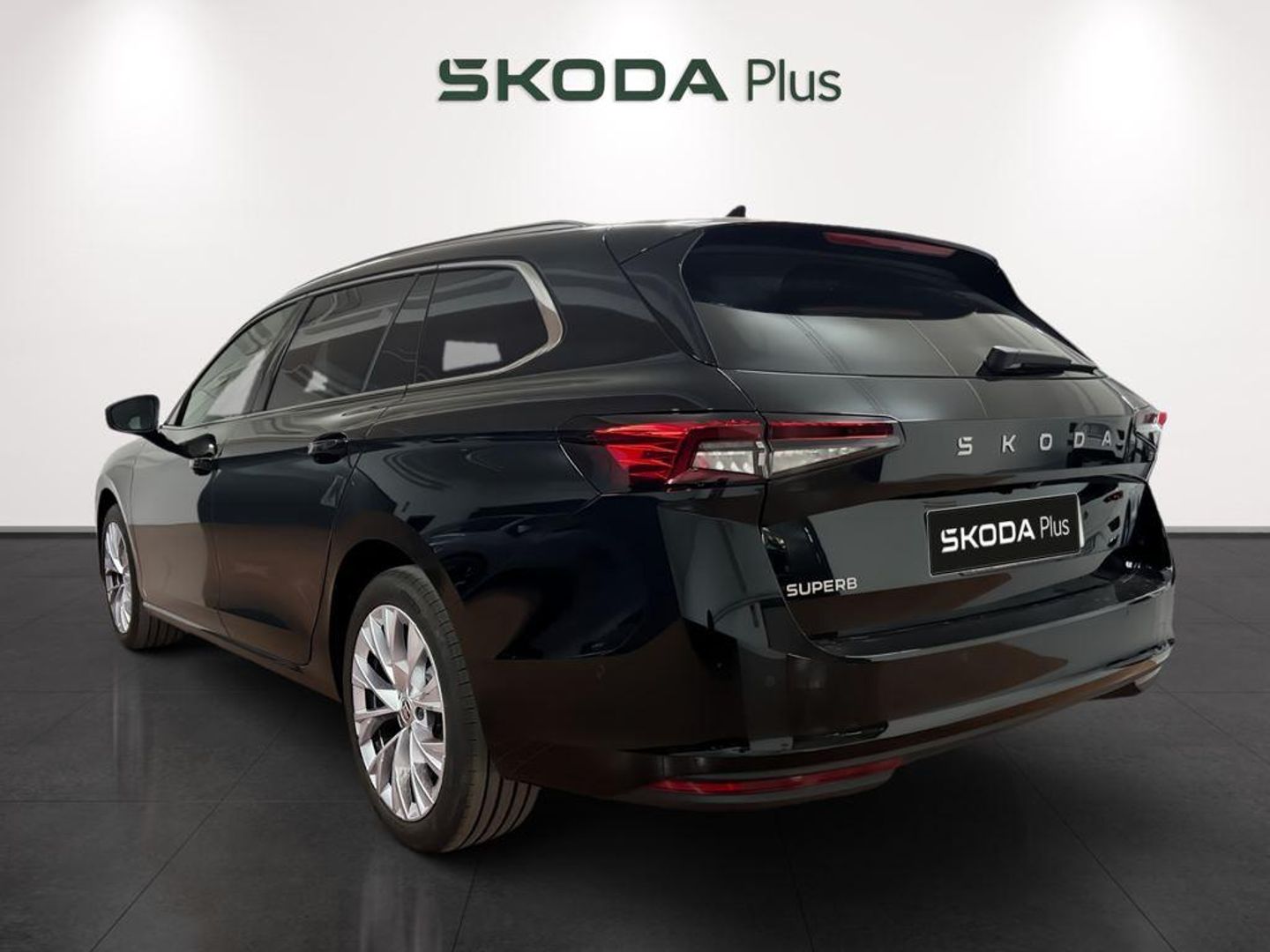 Skoda Superb Combi 1.5 TSI m-HEV Selection DSG 110 kW (150 CV)
