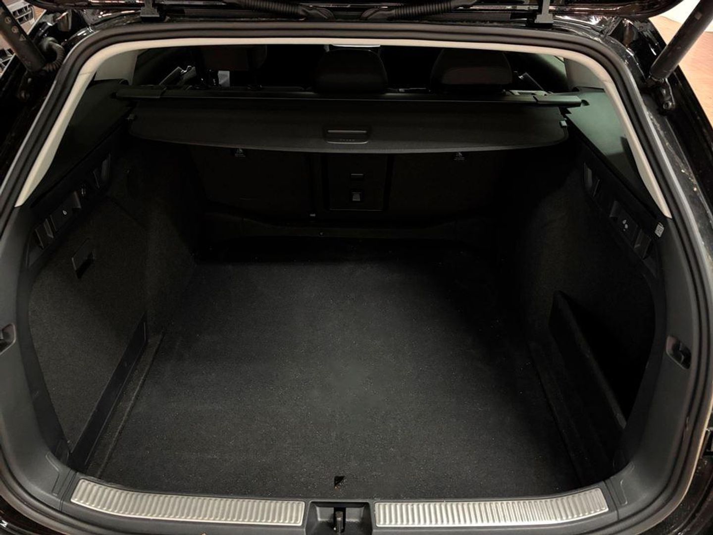 Skoda Superb Combi 1.5 TSI m-HEV Selection DSG 110 kW (150 CV)
