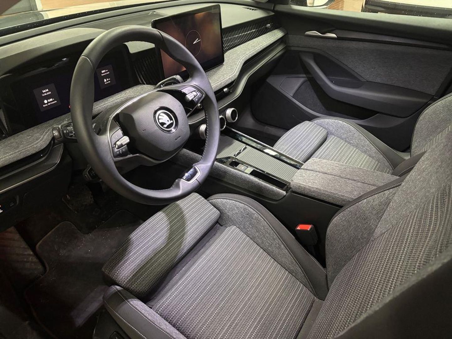 Skoda Superb Combi 1.5 TSI m-HEV Selection DSG 110 kW (150 CV)