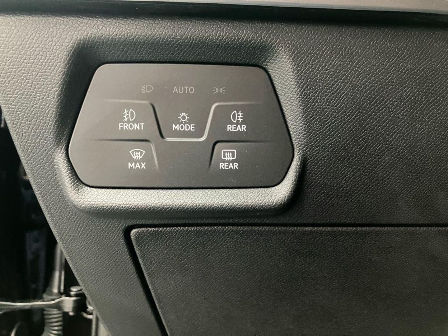 SEAT León 1.5 eTSI S&S FR Special Edition Vision DSG 110 kW (150 CV)