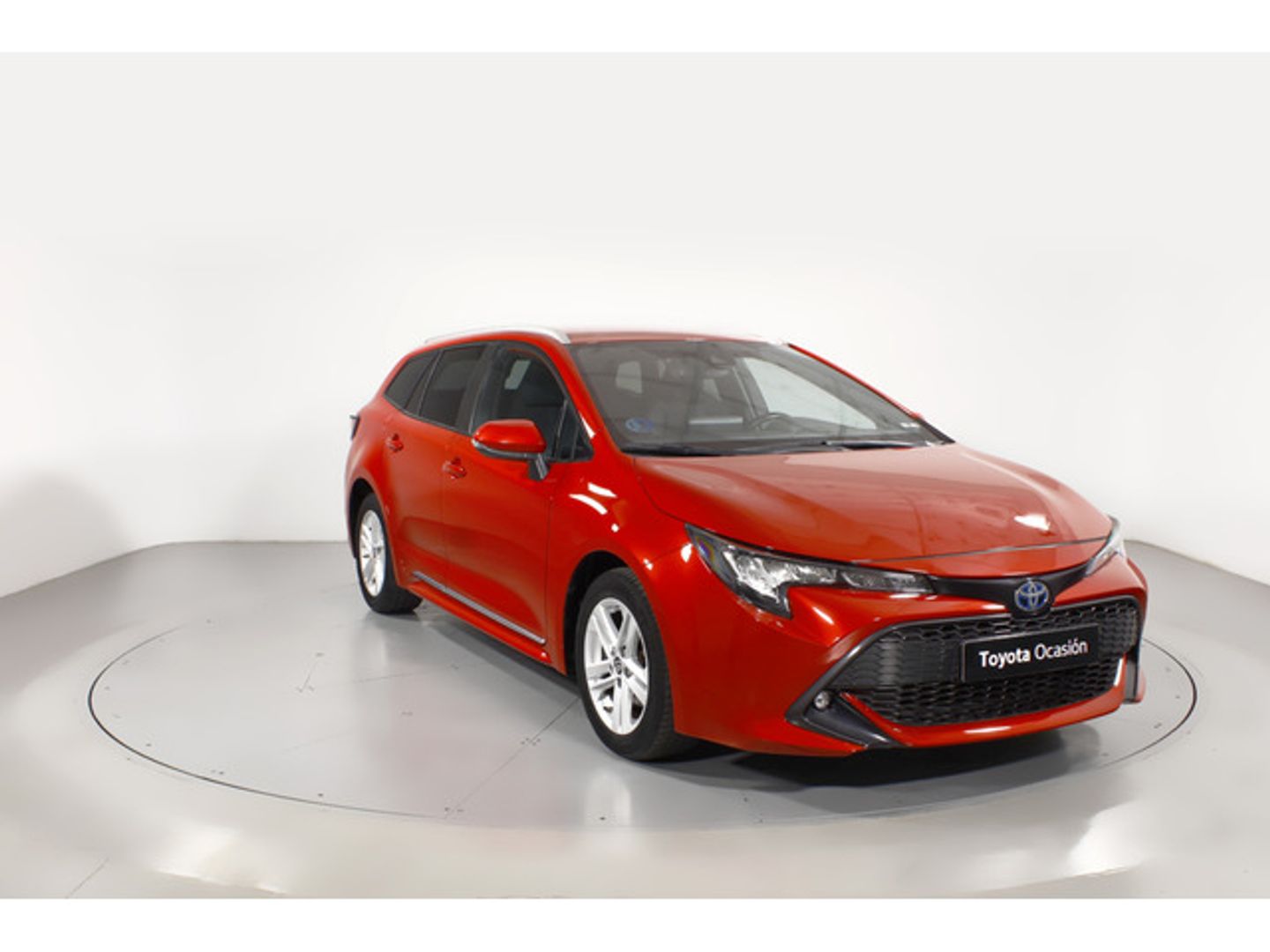 Toyota Corolla Touring Sports 125H Active Tech E-CVT 90 kW (122 CV) Rojo Familiar